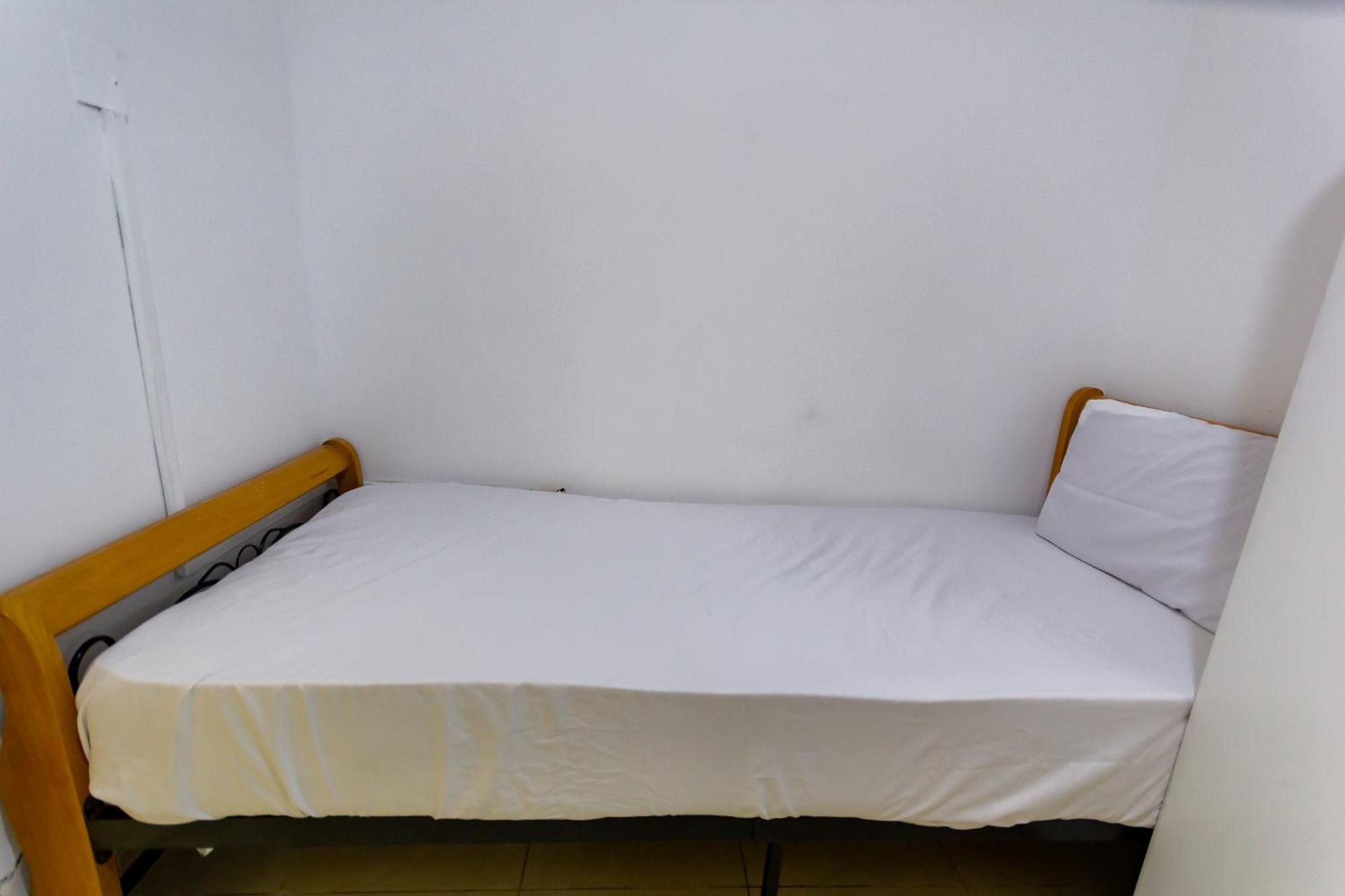 Budget Rooms With Private Bathroom For 'Girls' Only In Dubai, Marina Dış mekan fotoğraf