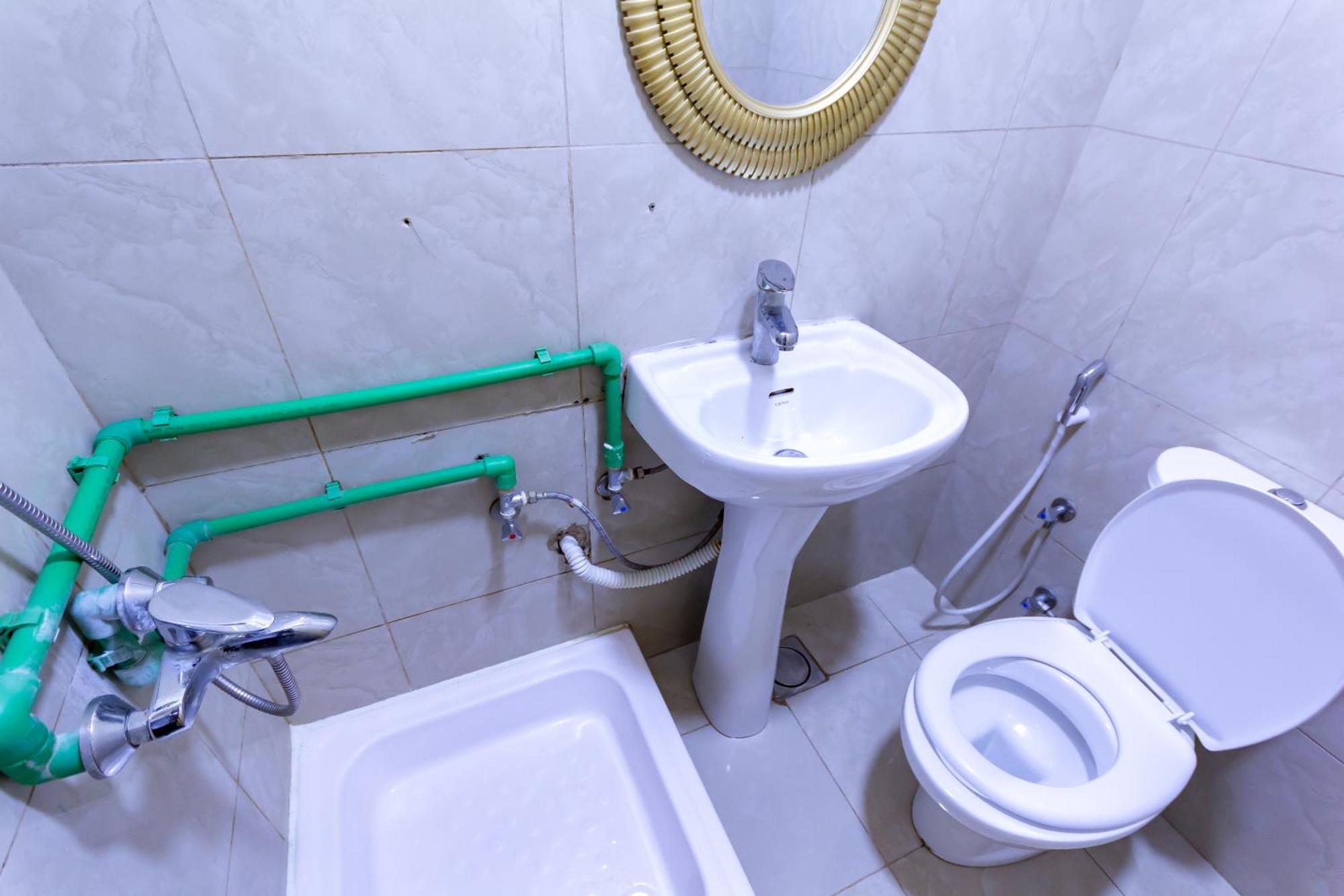 Budget Rooms With Private Bathroom For 'Girls' Only In Dubai, Marina Dış mekan fotoğraf