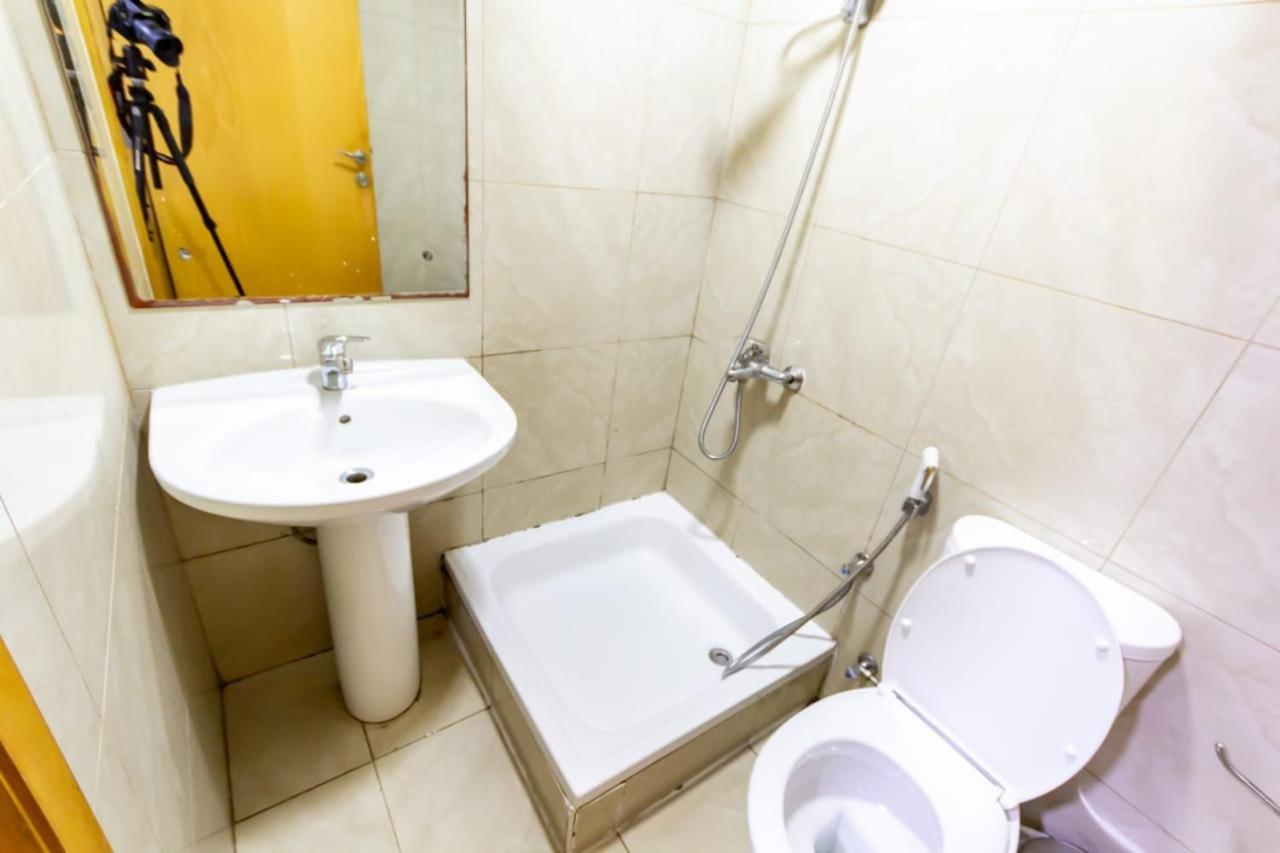 Budget Rooms With Private Bathroom For 'Girls' Only In Dubai, Marina Dış mekan fotoğraf